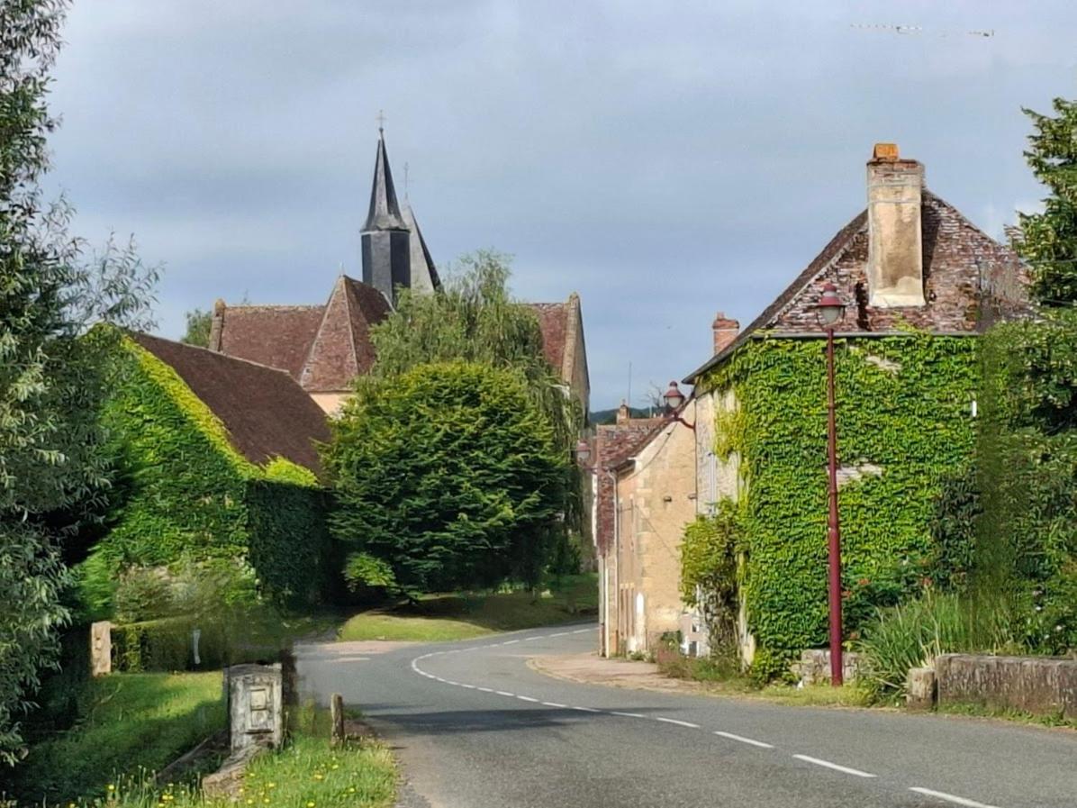 Chambres D'Hotes Les Frerots Lurcy-le-Bourg Buitenkant foto